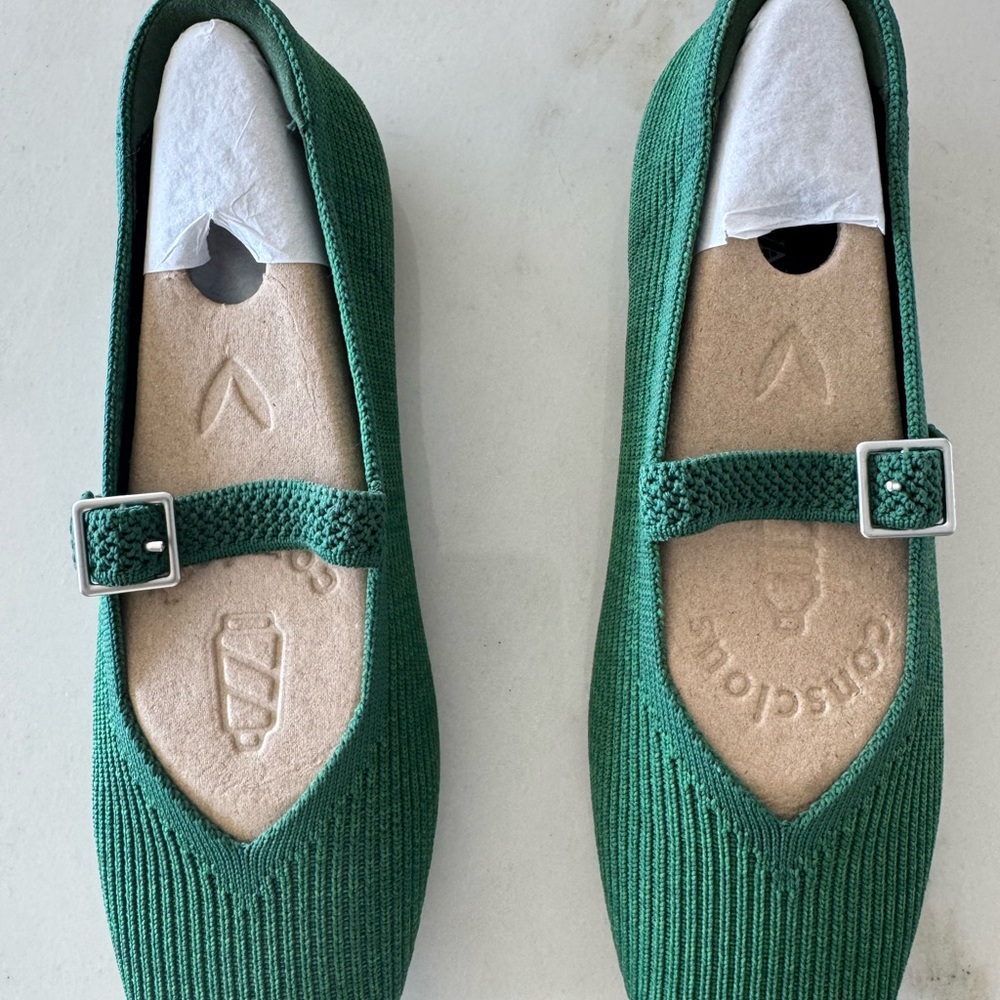NWT Vivaia Square- Toe Mary-Jane (Margot Mary-Jane)